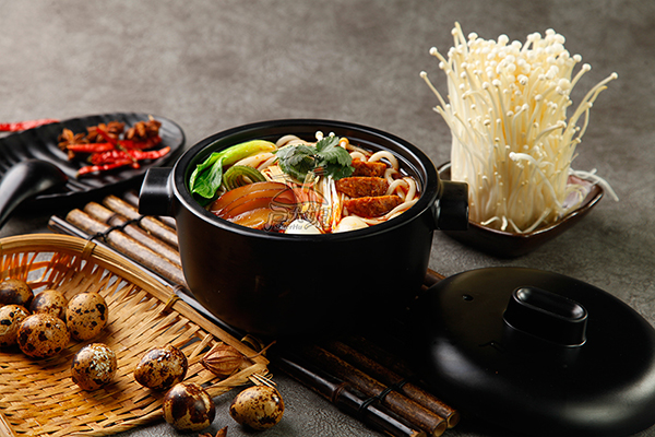 砂锅土豆粉店