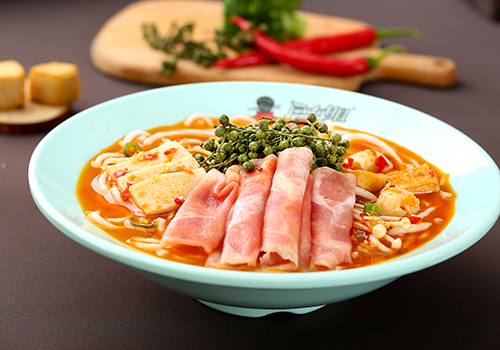 金汤肥牛土豆粉