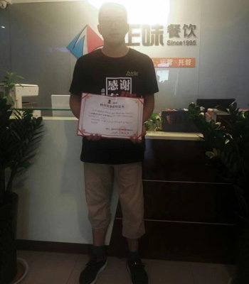 山东潍坊加盟商1.jpg